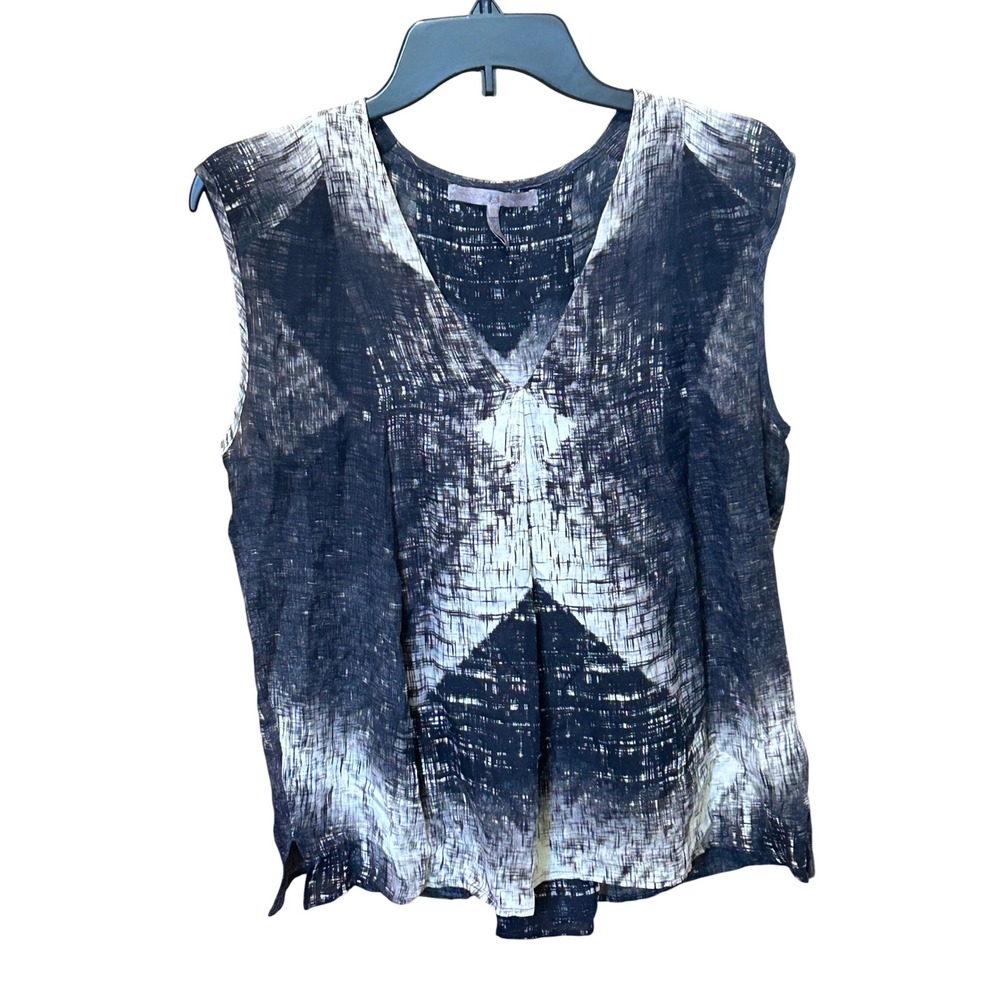 Halston Heritage Silk Blouse 8 Black White Abstract V-Neck Pleated Back